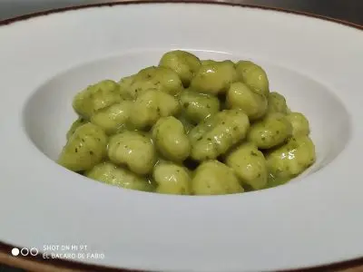 Gnocchi · pesto, cuatro quesos, ragù o pomodoro